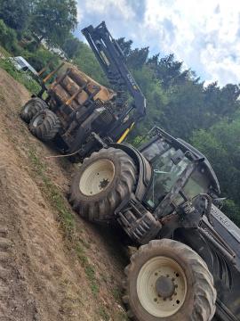 Горски трактор VALTRA T193 |  Горска техника | Дървообработващи машини | KOMITrade s.r.o.