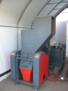 Машина за раздробяване и машина за цепене Mlyn na drevo CASTULIK MN300 |  Преработка на дървения отпадък | Дървообработващи машини | Ing.Častulík, s.r.o.